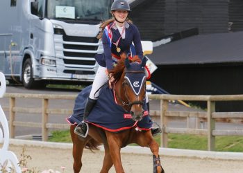 1_dinah_myreboee_mariante_knockrath_whos_who_foto_norges_rytterforbund-18