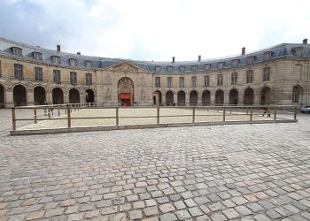 640px-grande_ecurie_de_versailles_le_19_septembre_2015_-_08