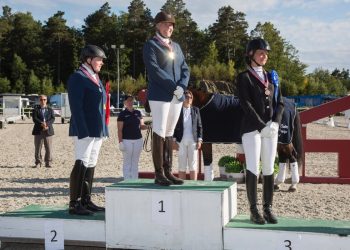 ann_cathrin_lubbe_anne_cecilie_ore_lonnie_guldfroe_k6a7499