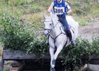 electric_entertainer_maren_aurora_voge_k5w2879