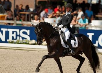 isabel_freese_og_fursten-look_uvm