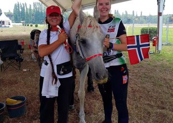 jeanne_holum_og_olaug_espeli_carstensen_1