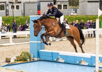 mia_sannes_bay_hayes