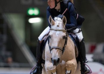 midnight_express_mathilde_kristine_kalland_k5w4259_crop