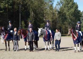 nm_feltritt_gullvinnere_m_dommer