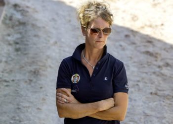 piia_pantsu1_180913_rt_1_