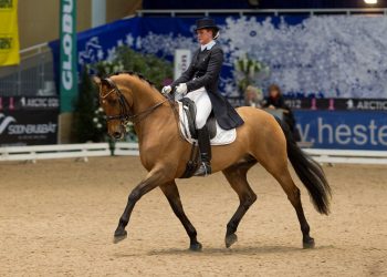 svalegords_wlk_on_water_charlotte_finjarn_19g1139