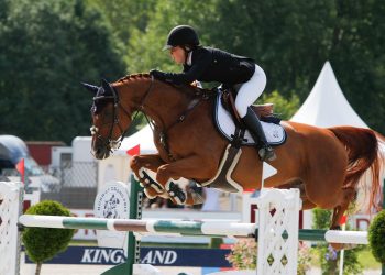 victoria_gulliksen_papa_roach-2_1